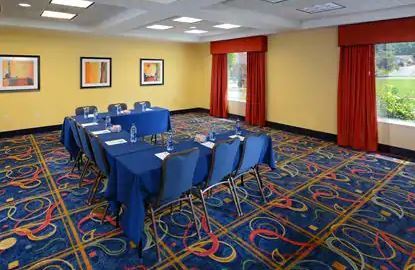 Hotel Hampton Inn&suites